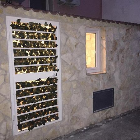 Hotel La Pietra Bari Exterior foto